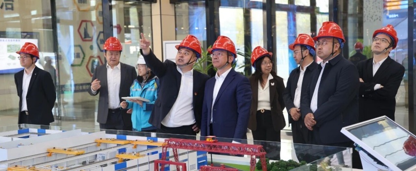 侯景濱帶隊(duì)到中國(guó)二十二冶走訪交流